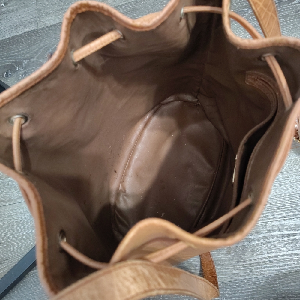 Fendi Tan Croc-Embossed Shoulder Bag - Picture 12 of 16